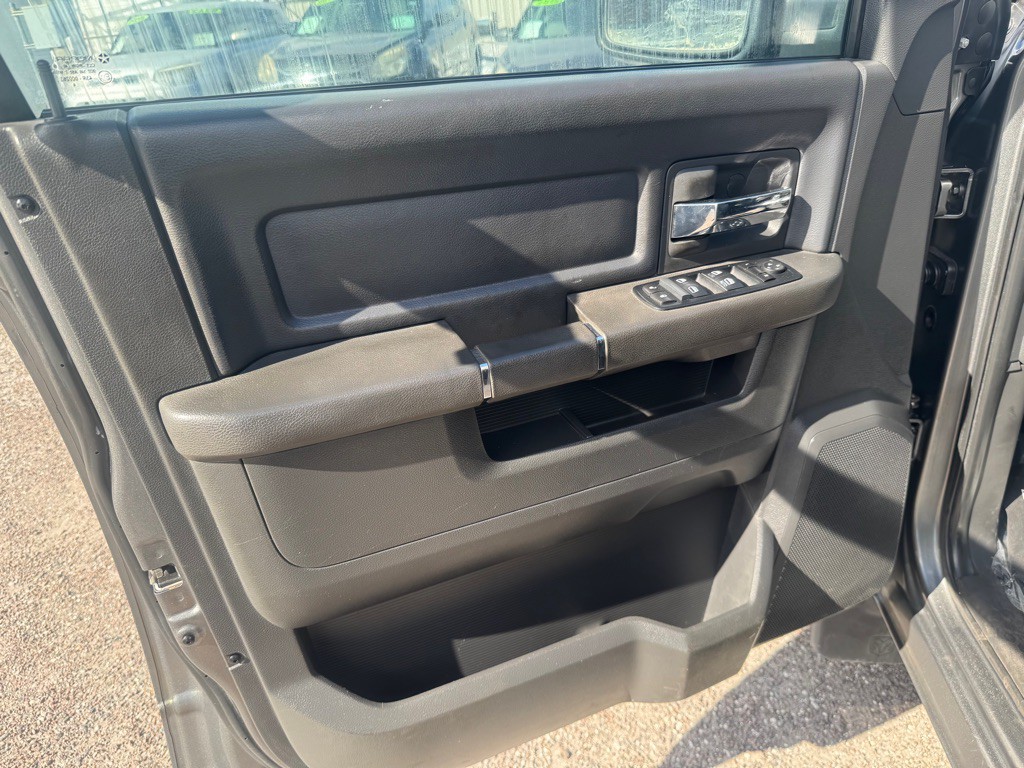 2011 Dodge Ram 1500 Image 12