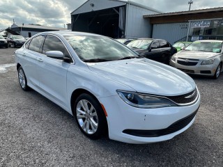 Image for 2016 Chrysler 200 LX ID: 6938722
