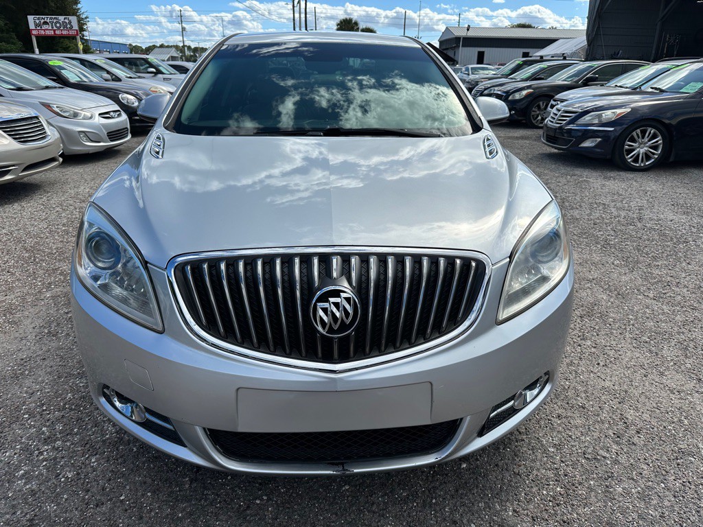 2012 Buick Verano Image 2
