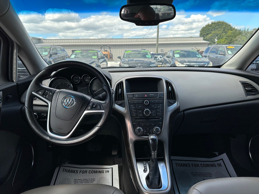 2012 Buick Verano Image 9