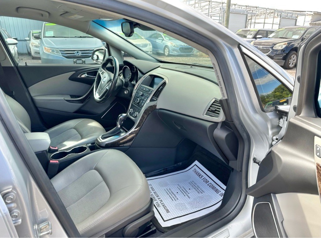 2012 Buick Verano Image 28