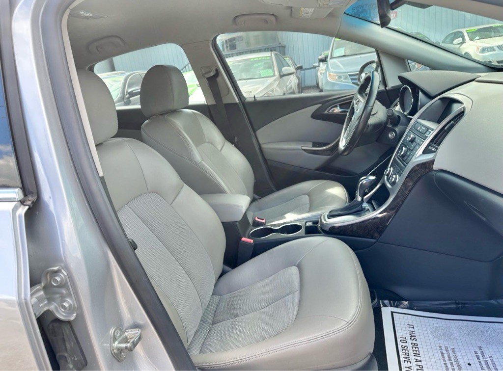 2012 Buick Verano Image 29