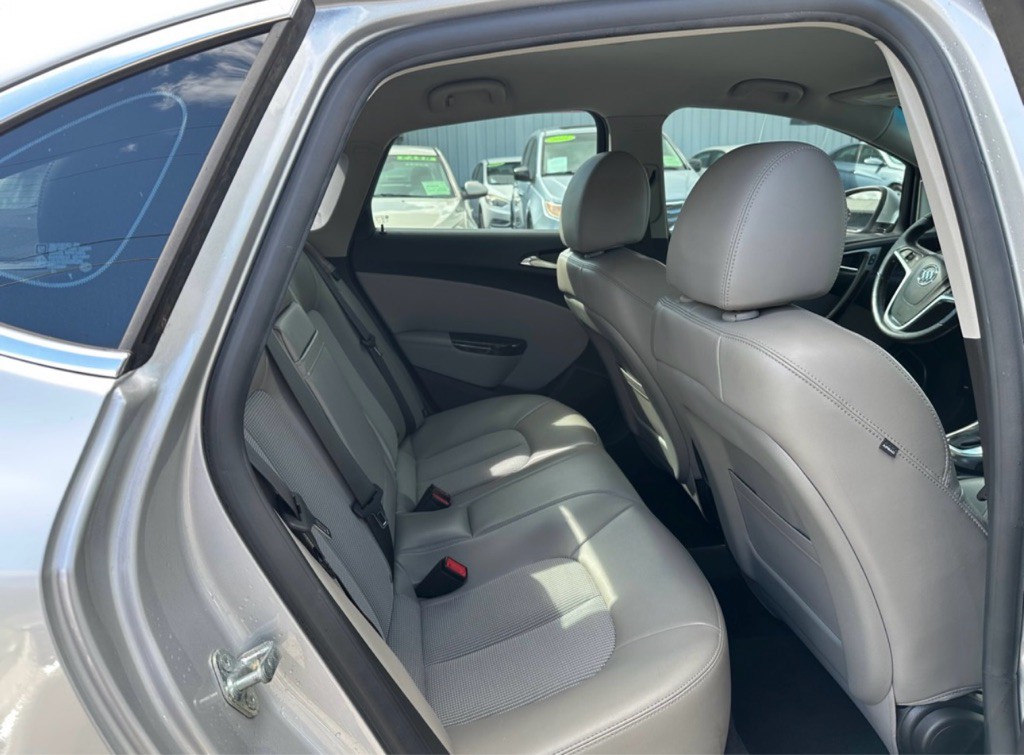 2012 Buick Verano Image 30