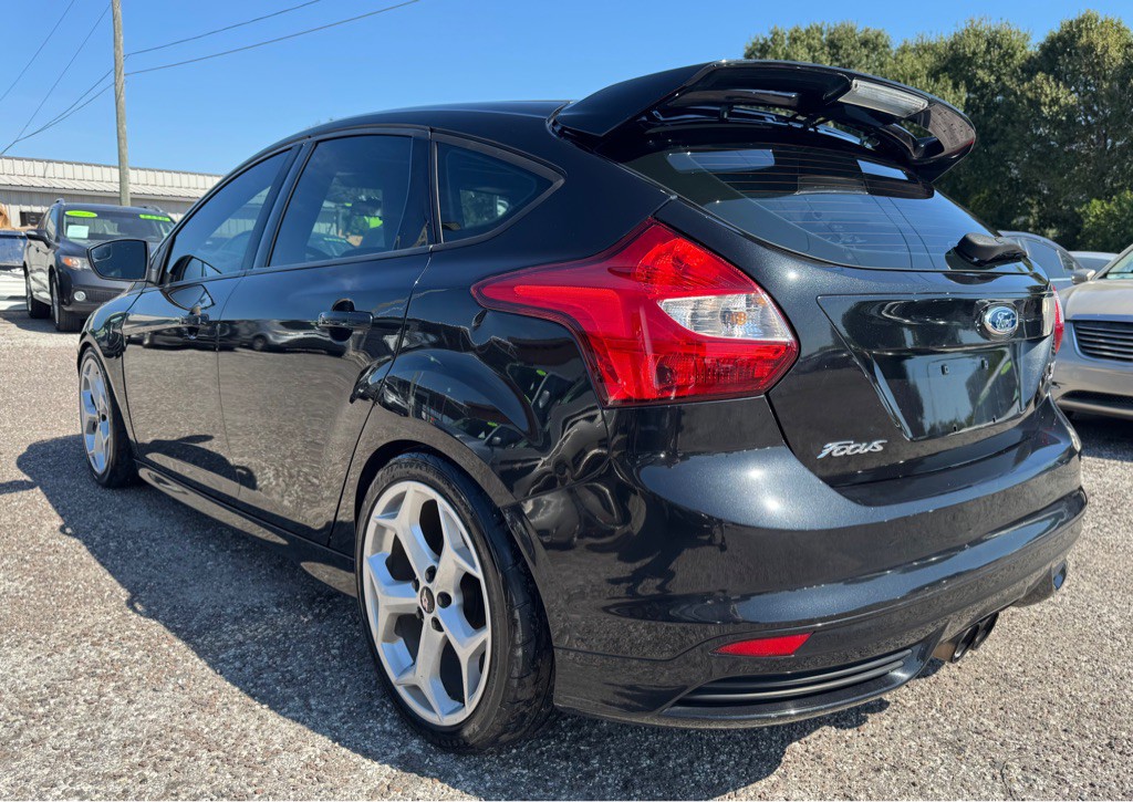 2013 Ford Focus Image 2