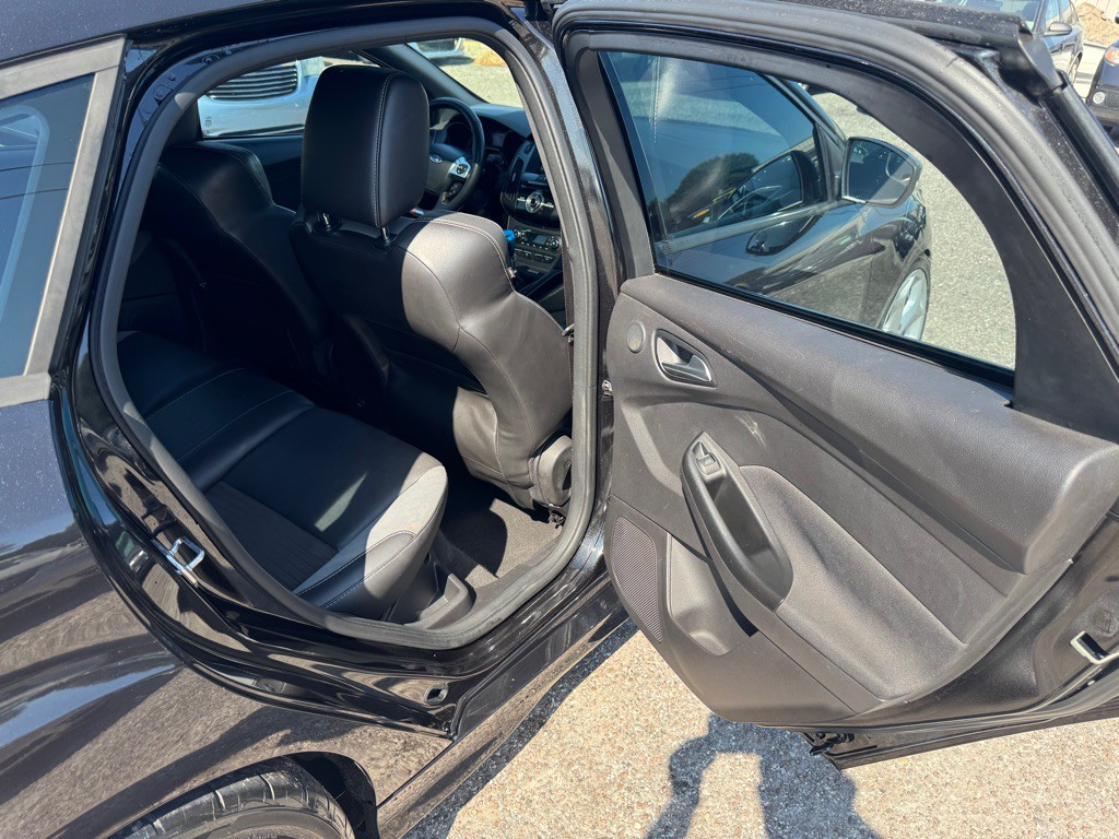 2013 Ford Focus Image 16