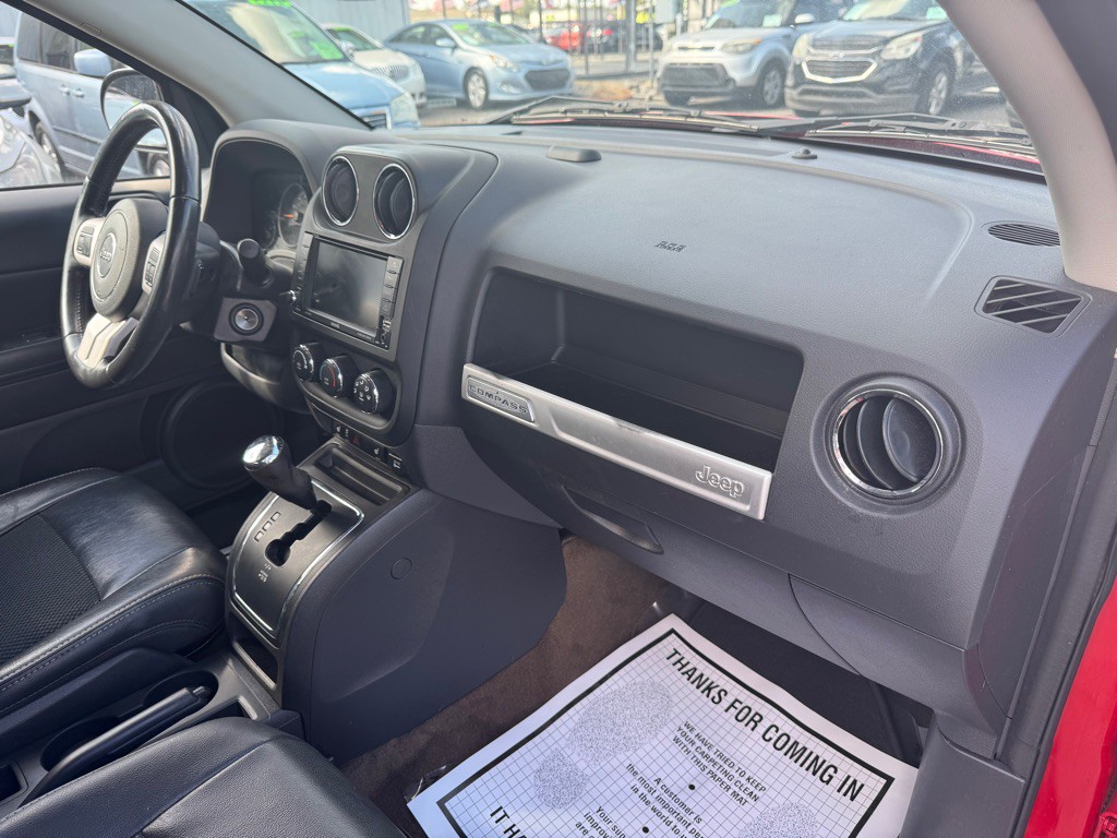2017 Jeep Compass Image 11