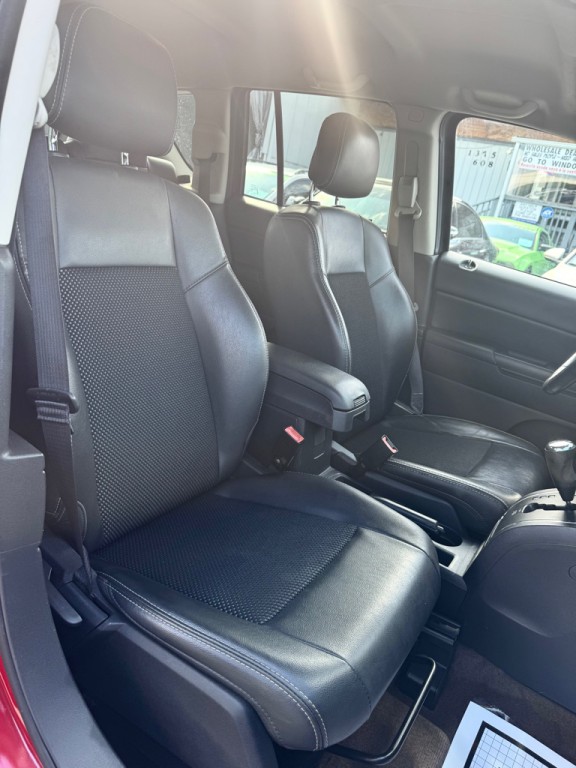 2017 Jeep Compass Image 13