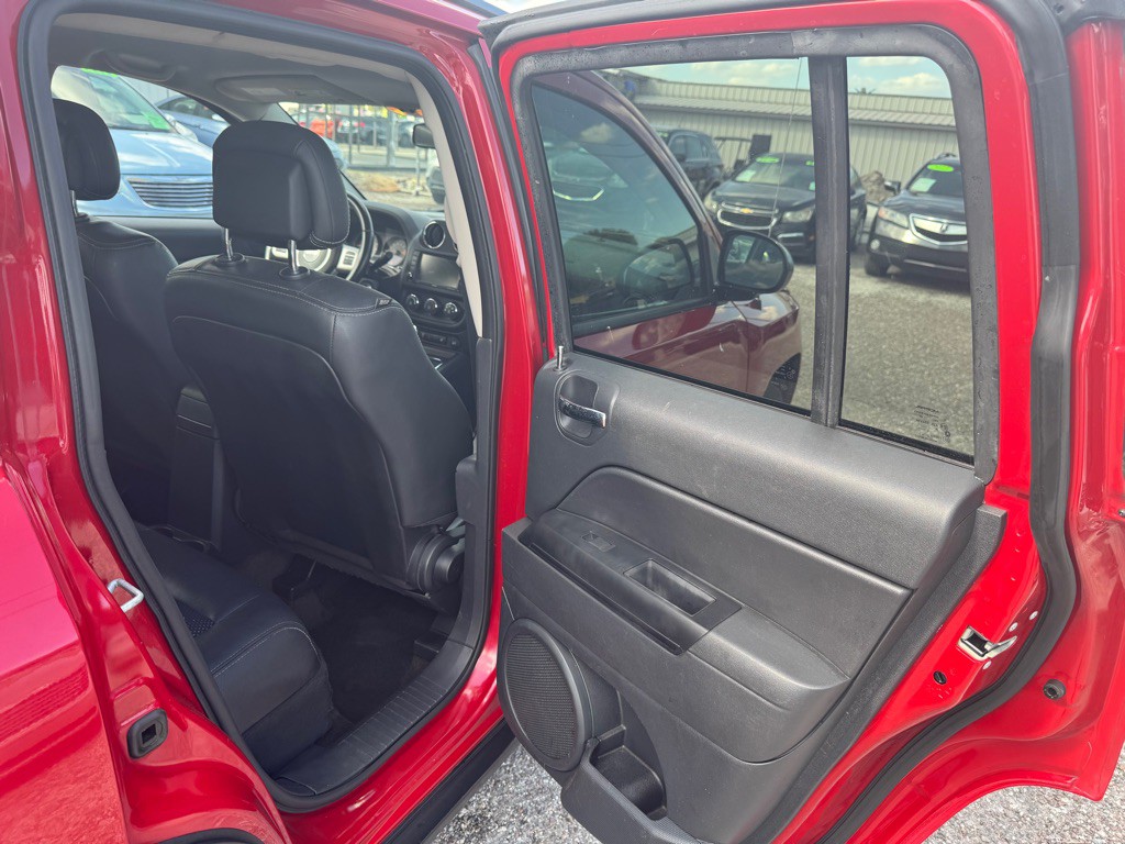 2017 Jeep Compass Image 15
