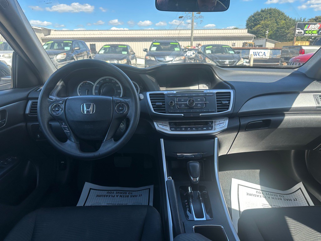 2015 Honda Accord Image 8