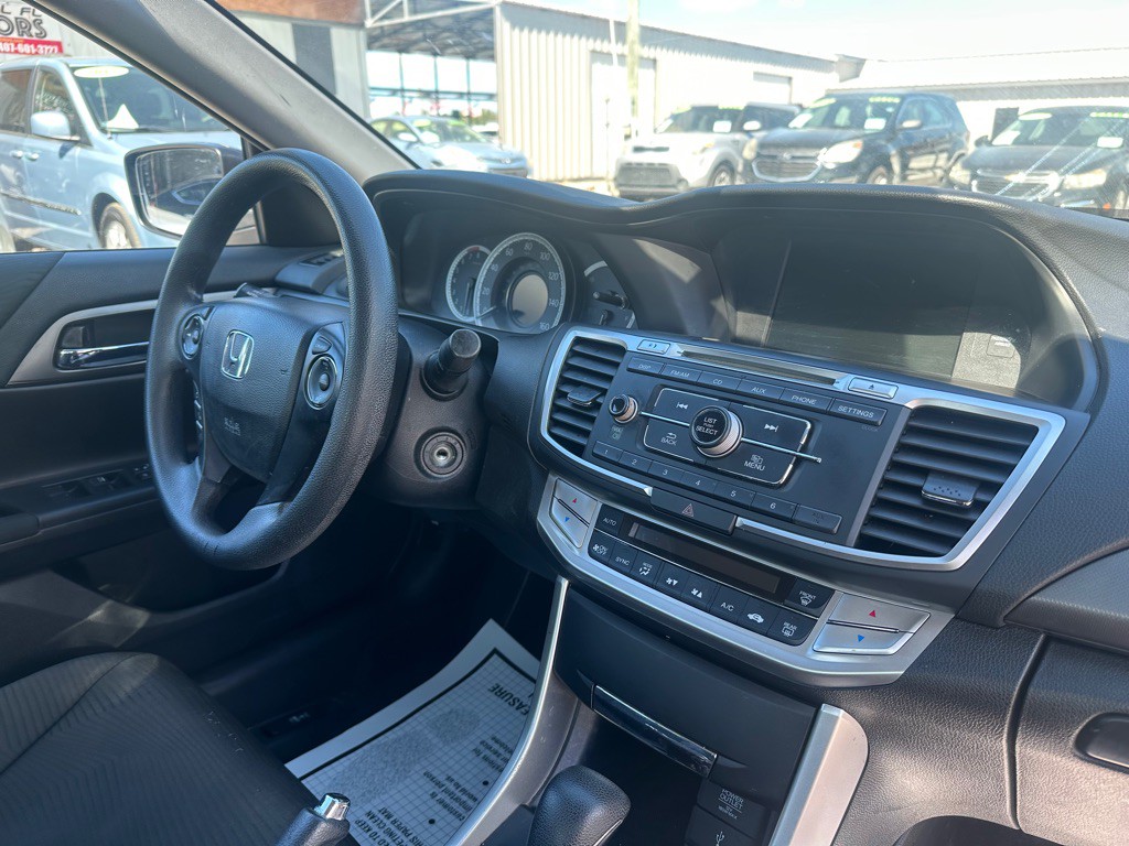 2015 Honda Accord Image 9