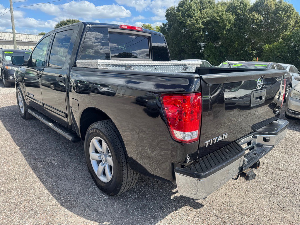 2013 Nissan Titan Image 6