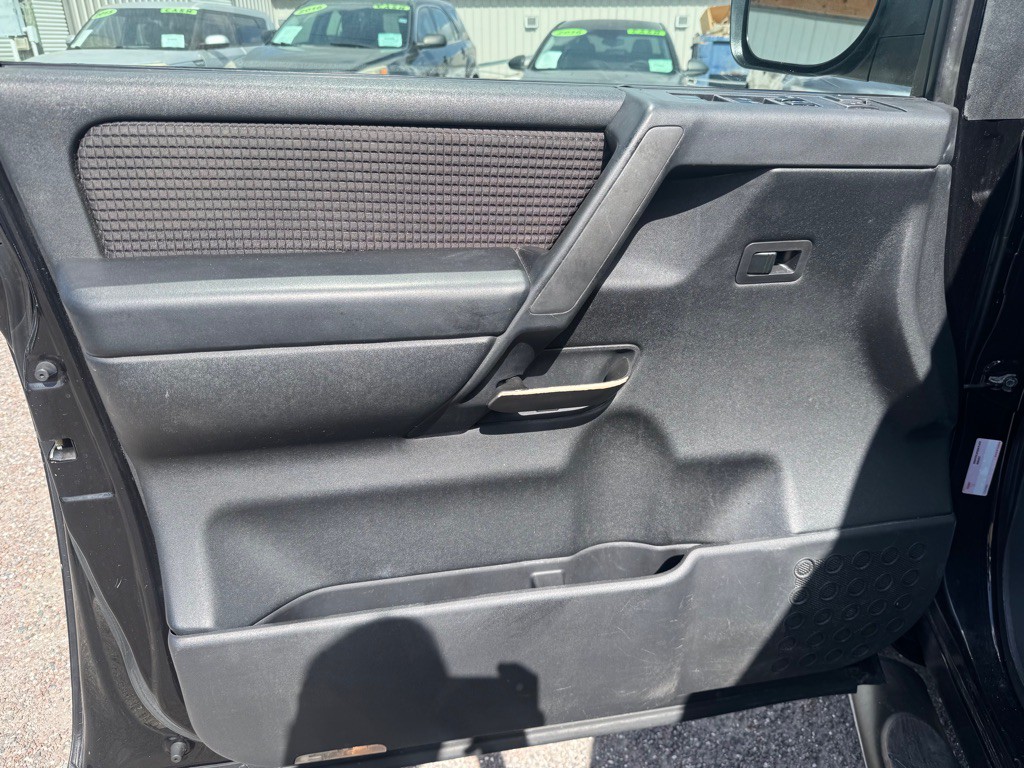 2013 Nissan Titan Image 14