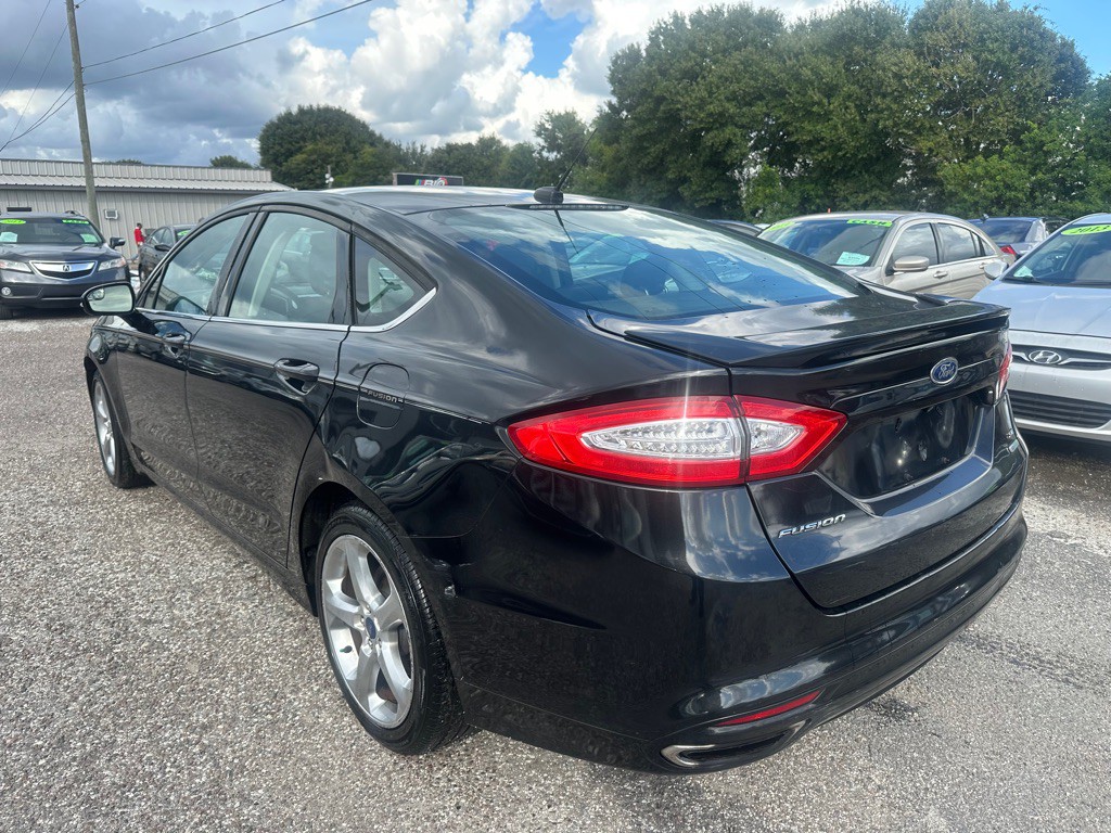 2015 Ford Fusion Image 4