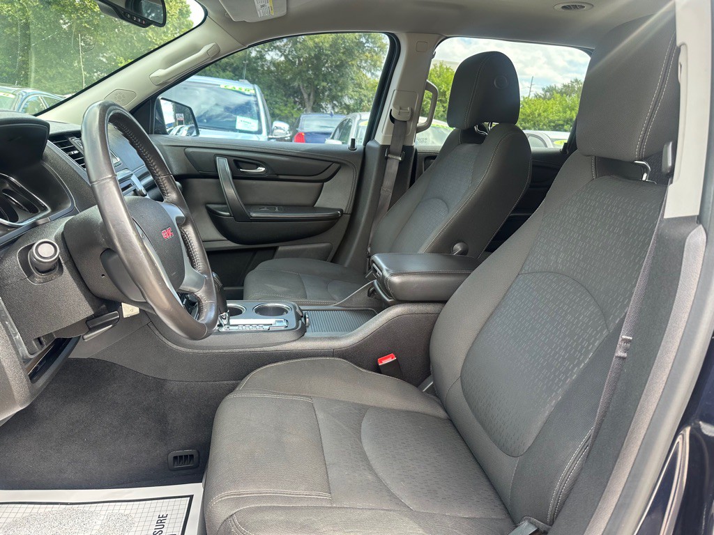 2015 GMC Acadia Image 9