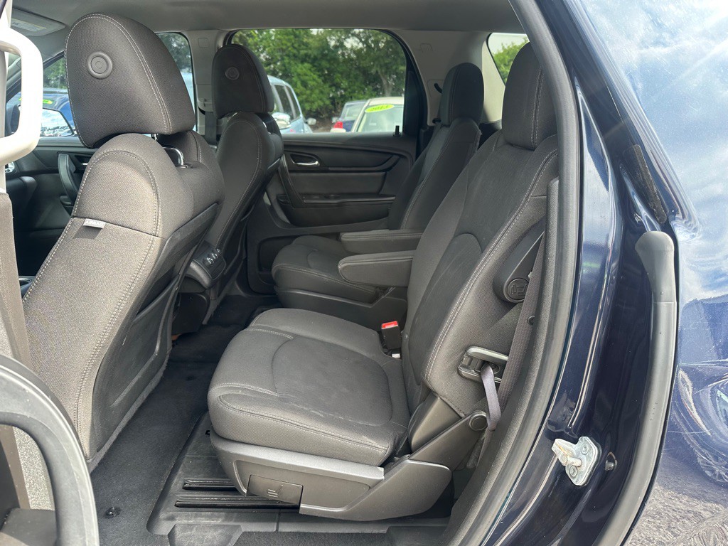 2015 GMC Acadia Image 11