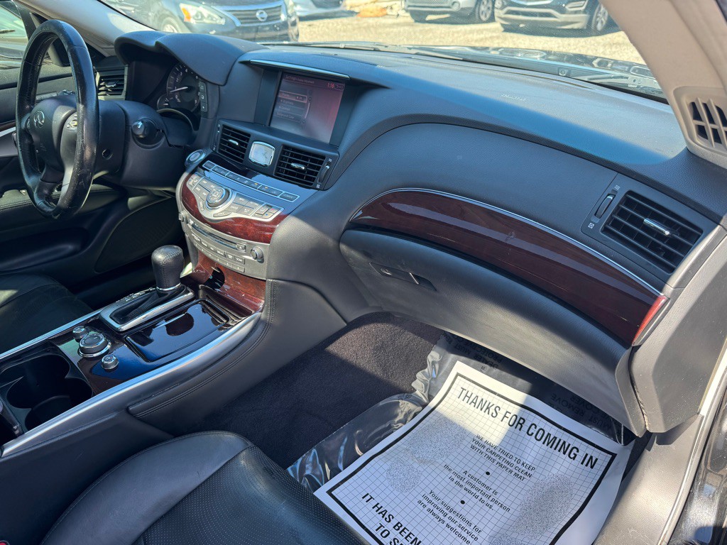 2013 INFINITI M37 Image 12
