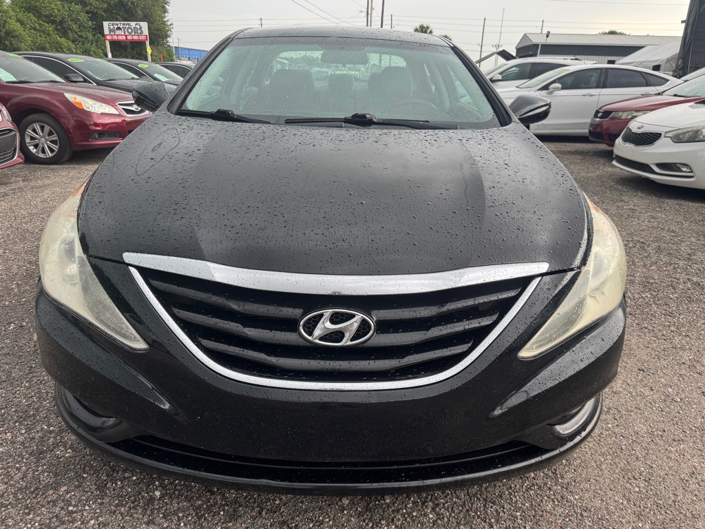 2011 Hyundai Sonata Image 3