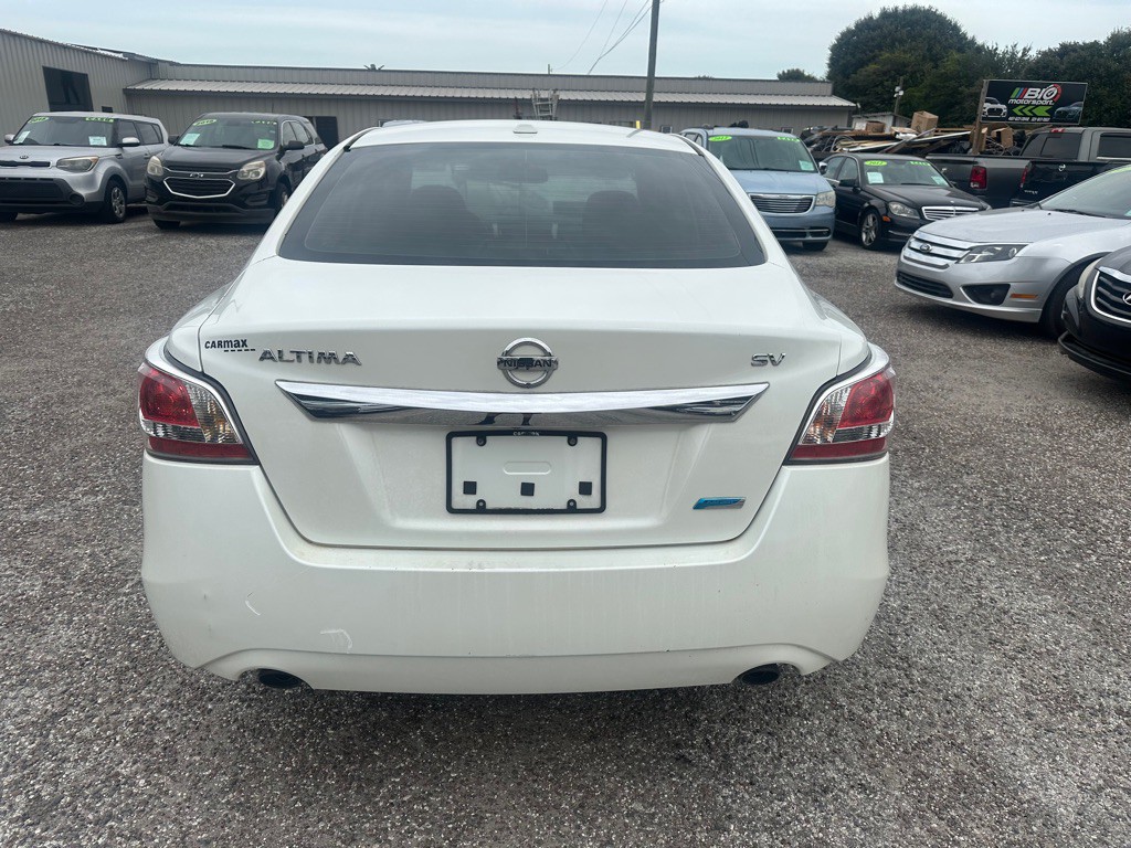 2014 Nissan Altima Image 5