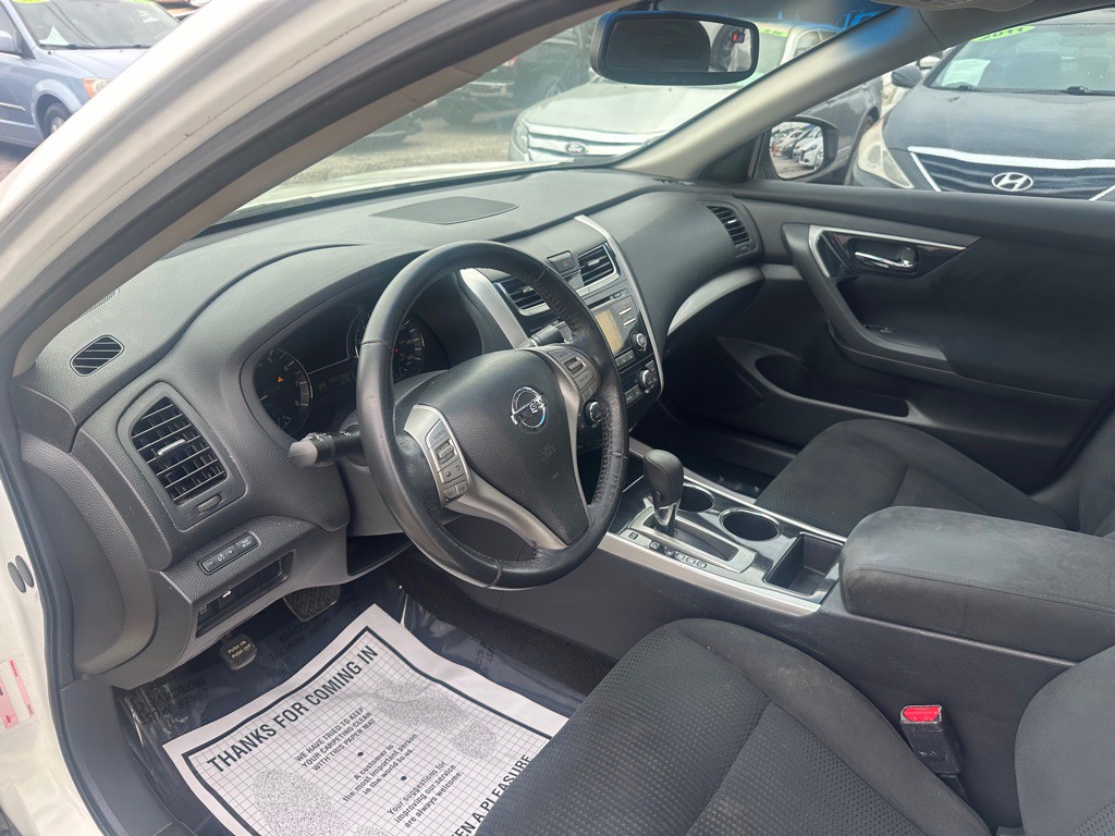 2014 Nissan Altima Image 7