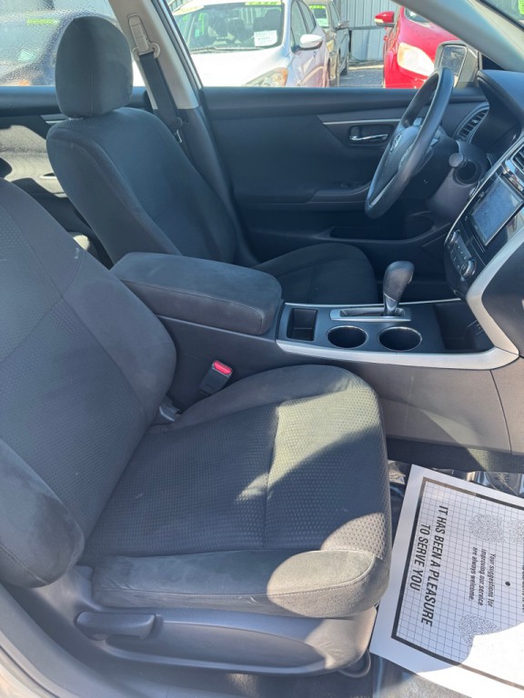 2015 Nissan Altima Image 6