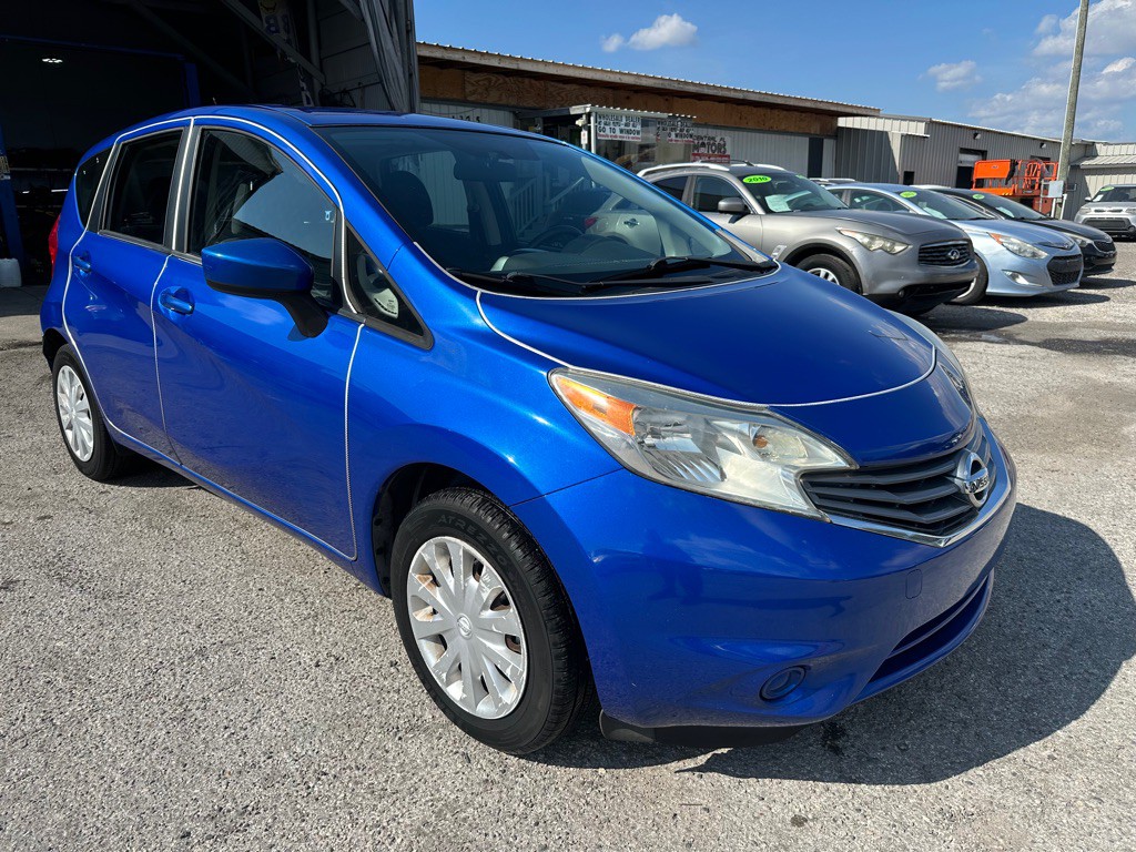 2016 Nissan Versa Image 1