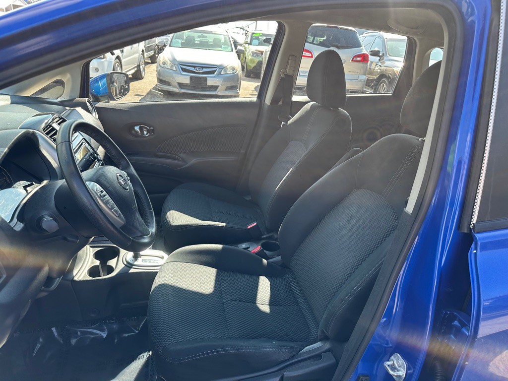 2016 Nissan Versa Image 10