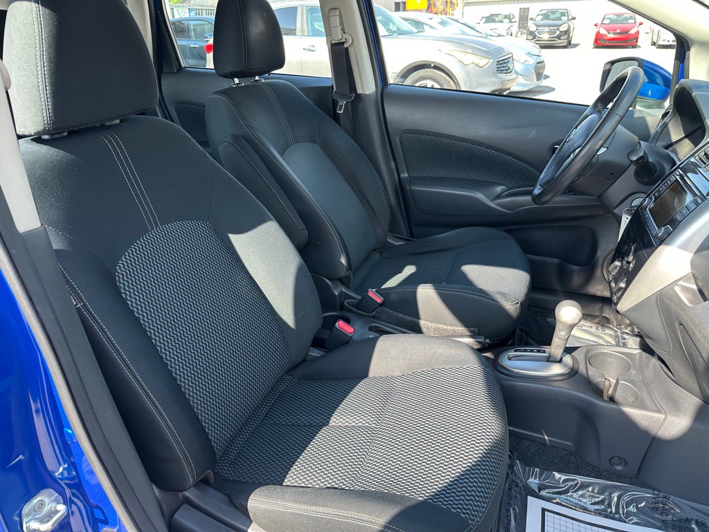 2016 Nissan Versa Image 13