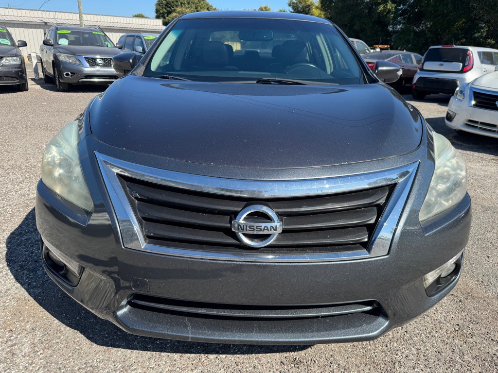 2013 Nissan Altima Image 2