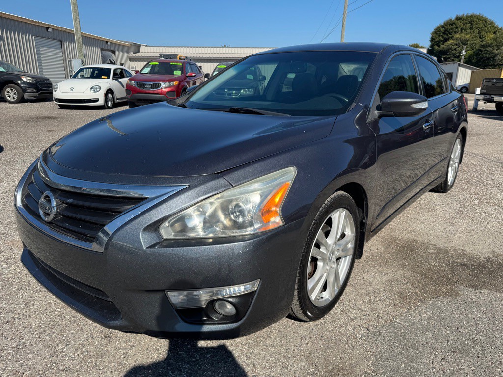 2013 Nissan Altima Image 3