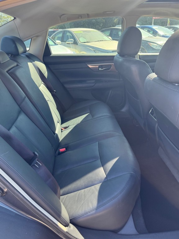 2013 Nissan Altima Image 10