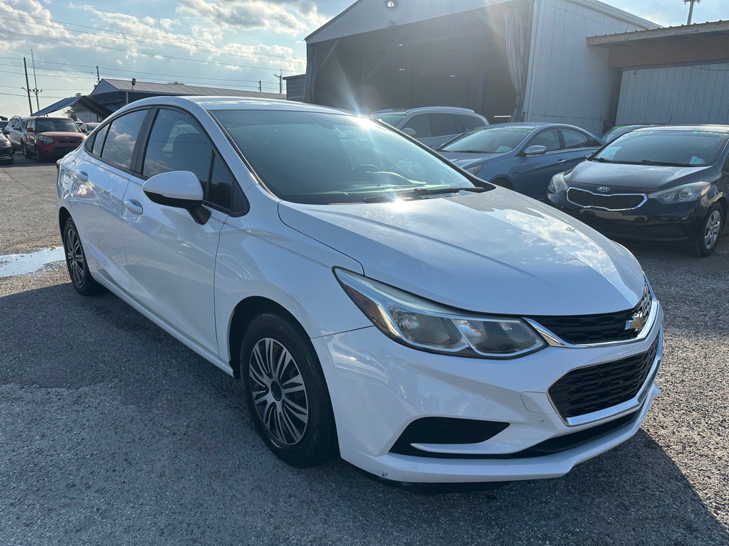 2016 Chevrolet Cruze Image 3