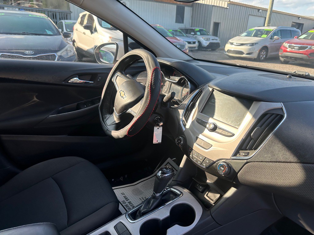 2016 Chevrolet Cruze Image 7