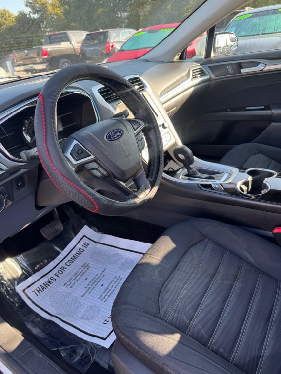 2016 Ford Fusion Image 8