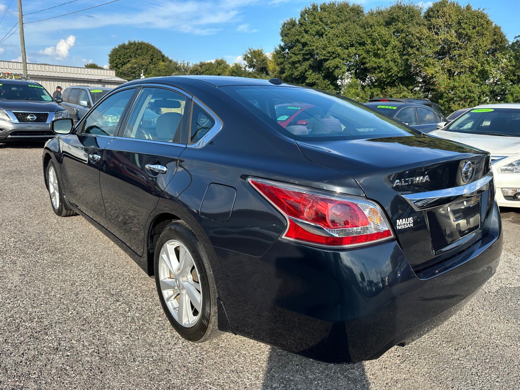 2015 Nissan Altima Image 4