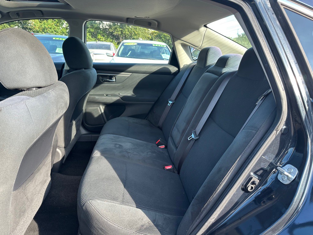 2015 Nissan Altima Image 15