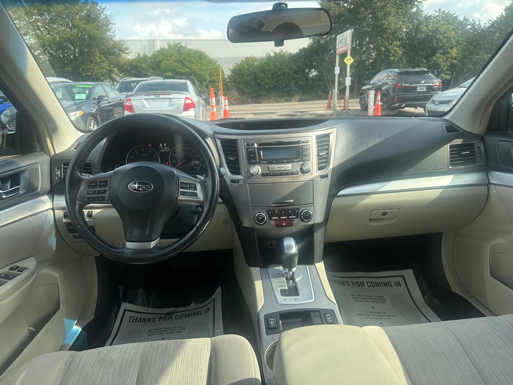 2013 Subaru Legacy Image 9