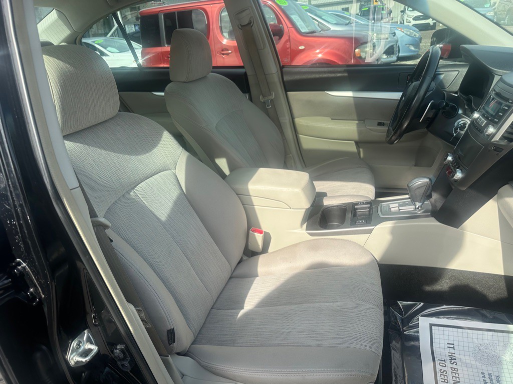 2013 Subaru Legacy Image 13