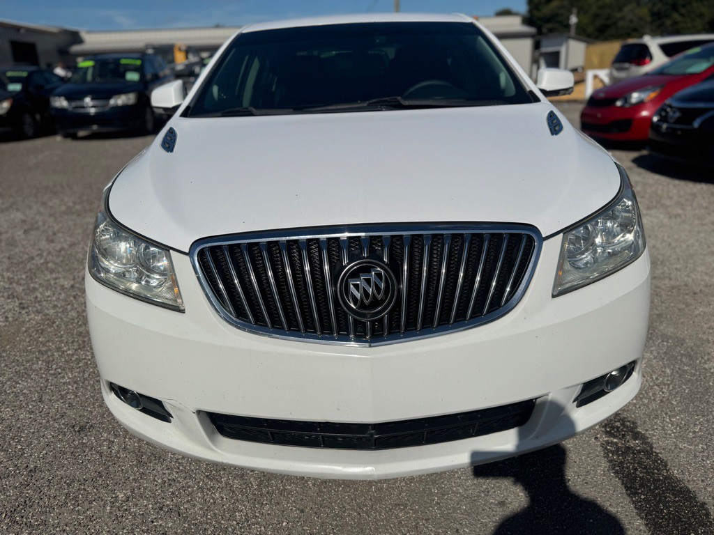 2013 Buick Lacrosse Image 2