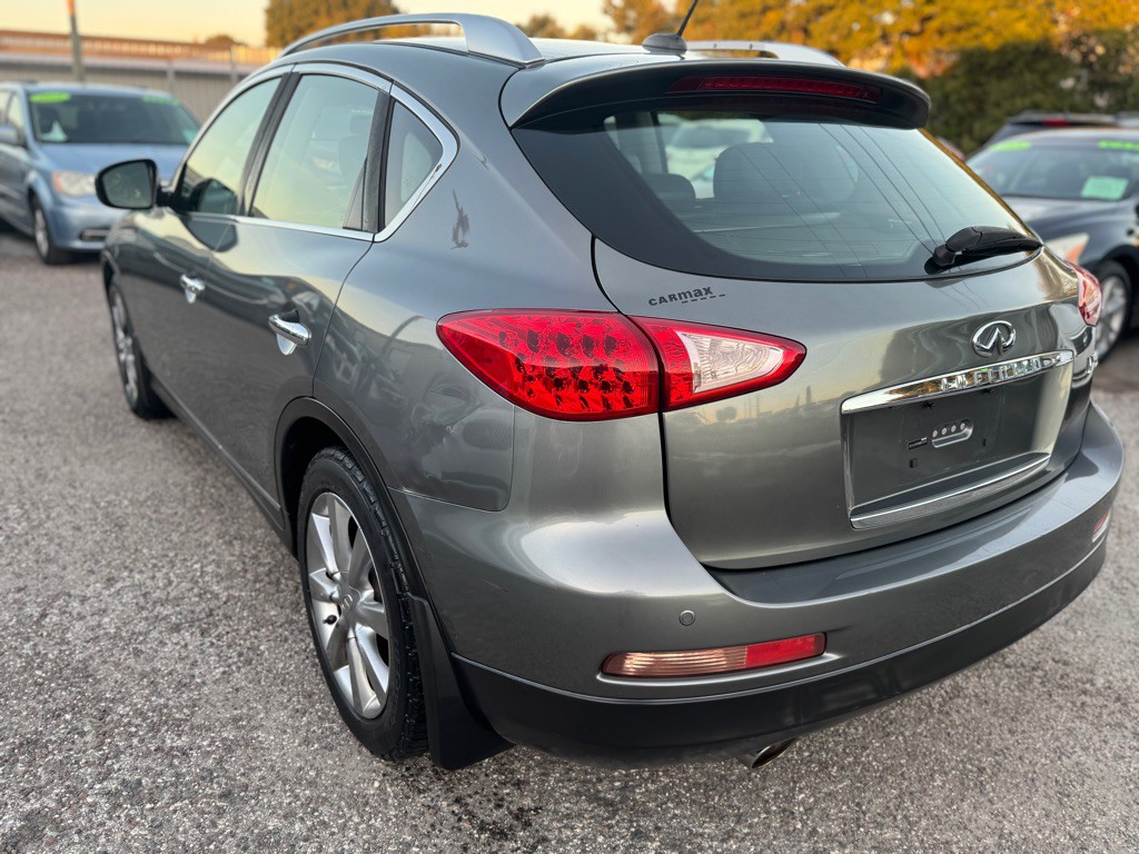 2011 INFINITI EX35 Image 4