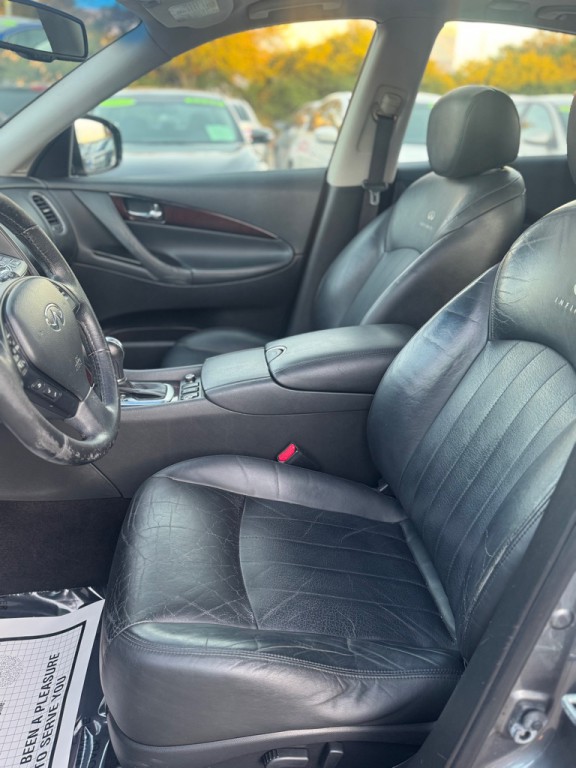2011 INFINITI EX35 Image 7
