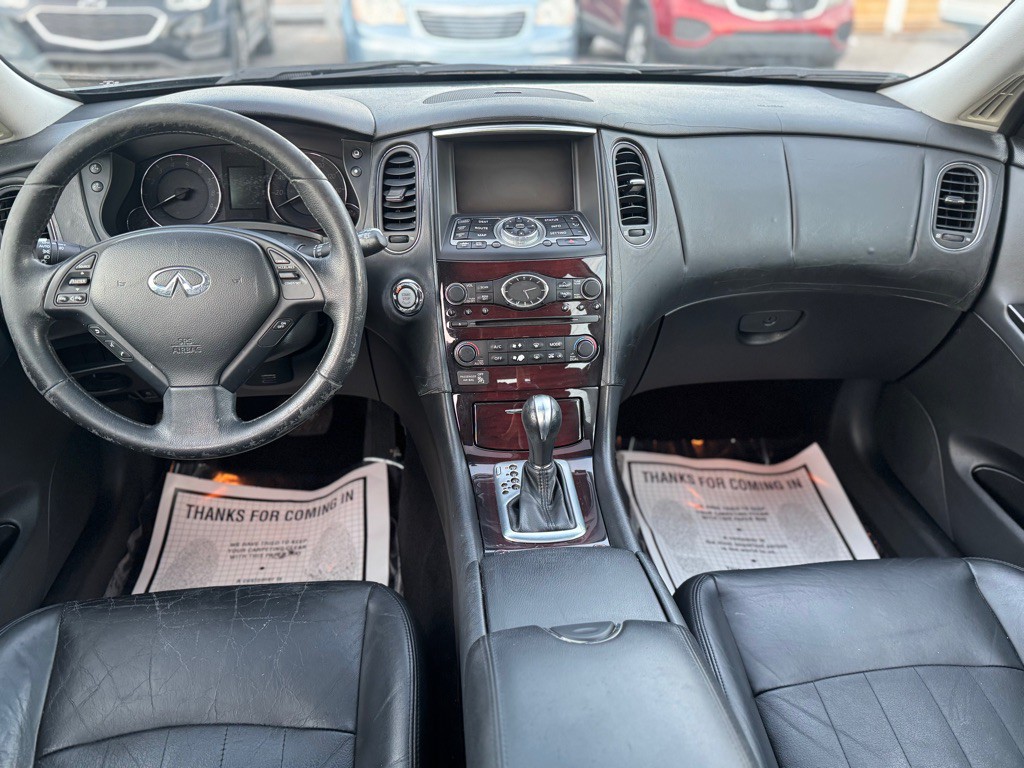 2011 INFINITI EX35 Image 12