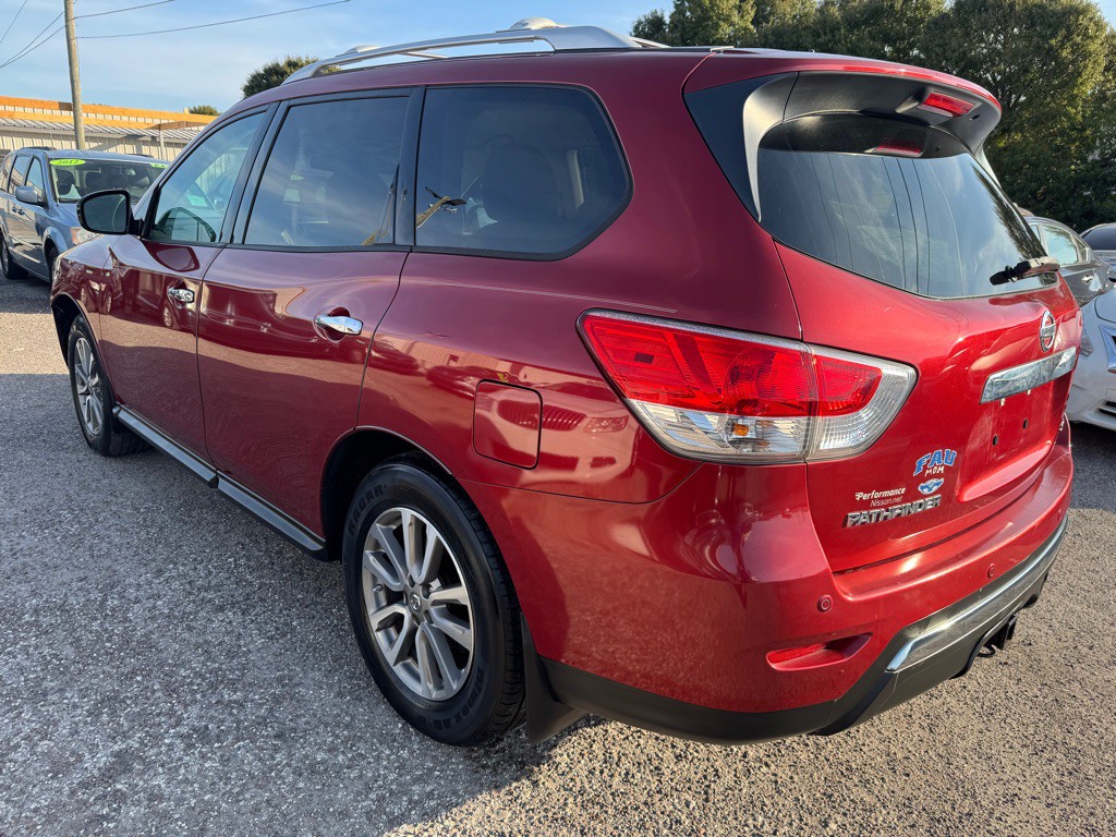 2014 Nissan Pathfinder Image 6