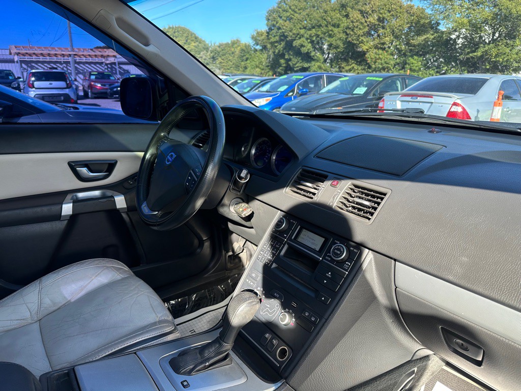 2013 Volvo XC90 Image 8