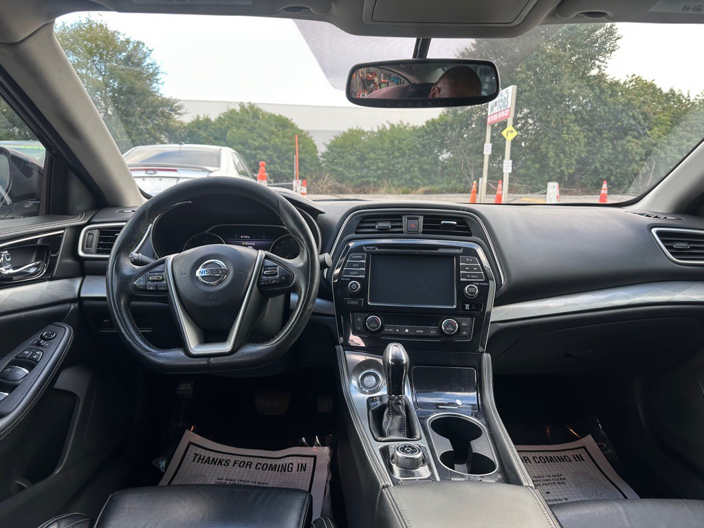 2016 Nissan Maxima Image 9