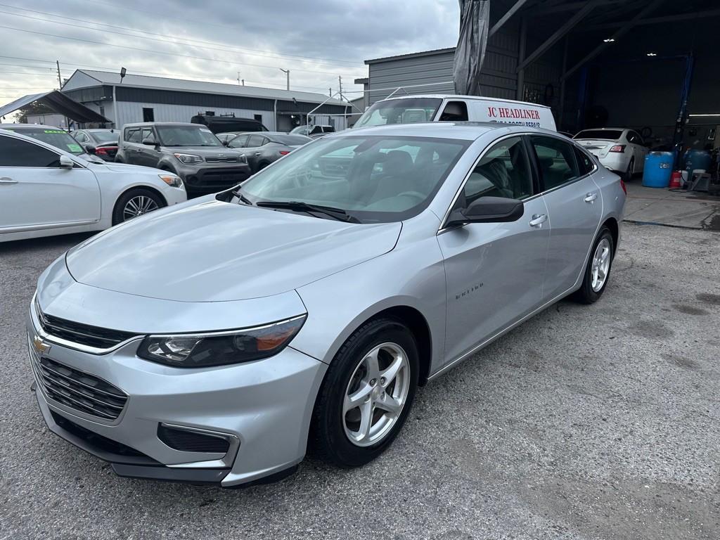 2016 Chevrolet Malibu Image 3