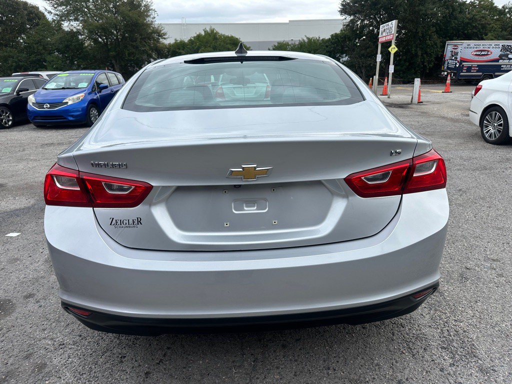 2016 Chevrolet Malibu Image 5