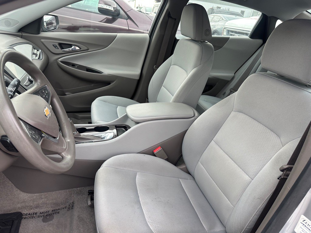 2016 Chevrolet Malibu Image 10