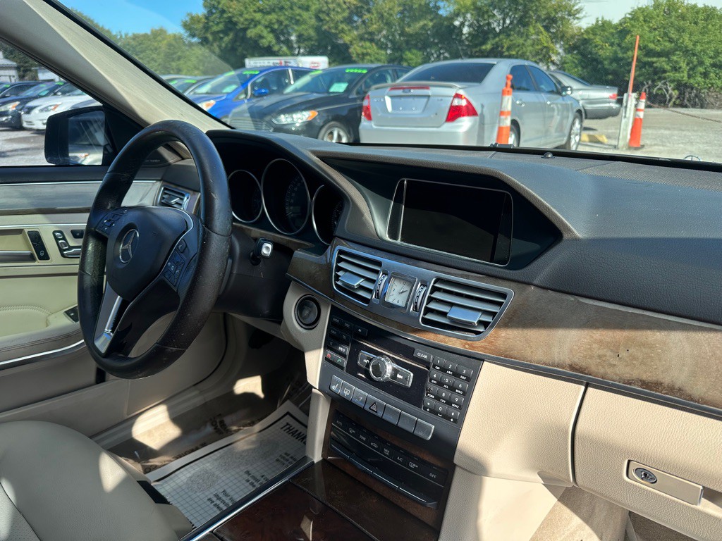 2014 Mercedes-Benz E-Class Image 8