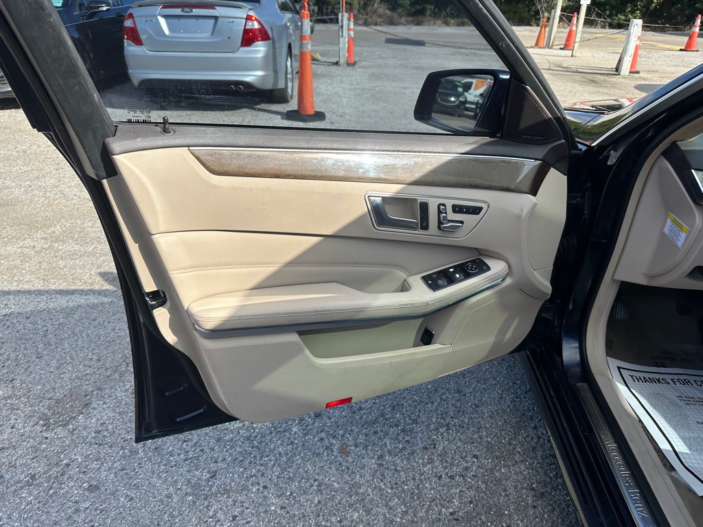 2014 Mercedes-Benz E-Class Image 11