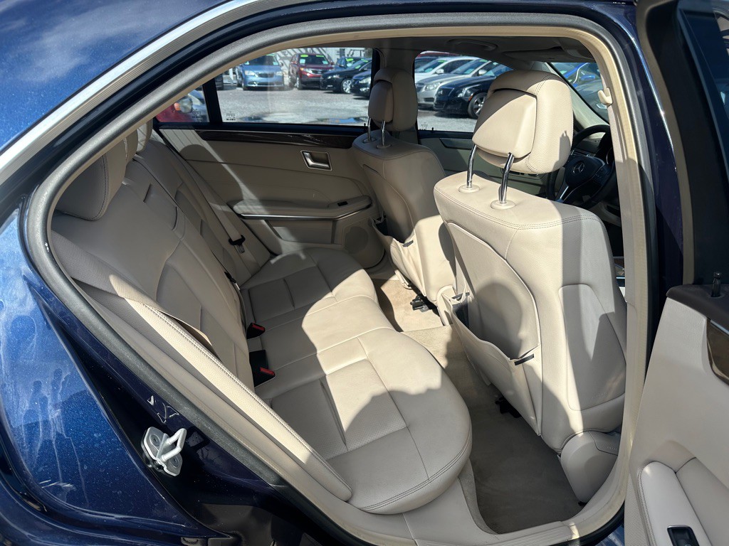 2014 Mercedes-Benz E-Class Image 14